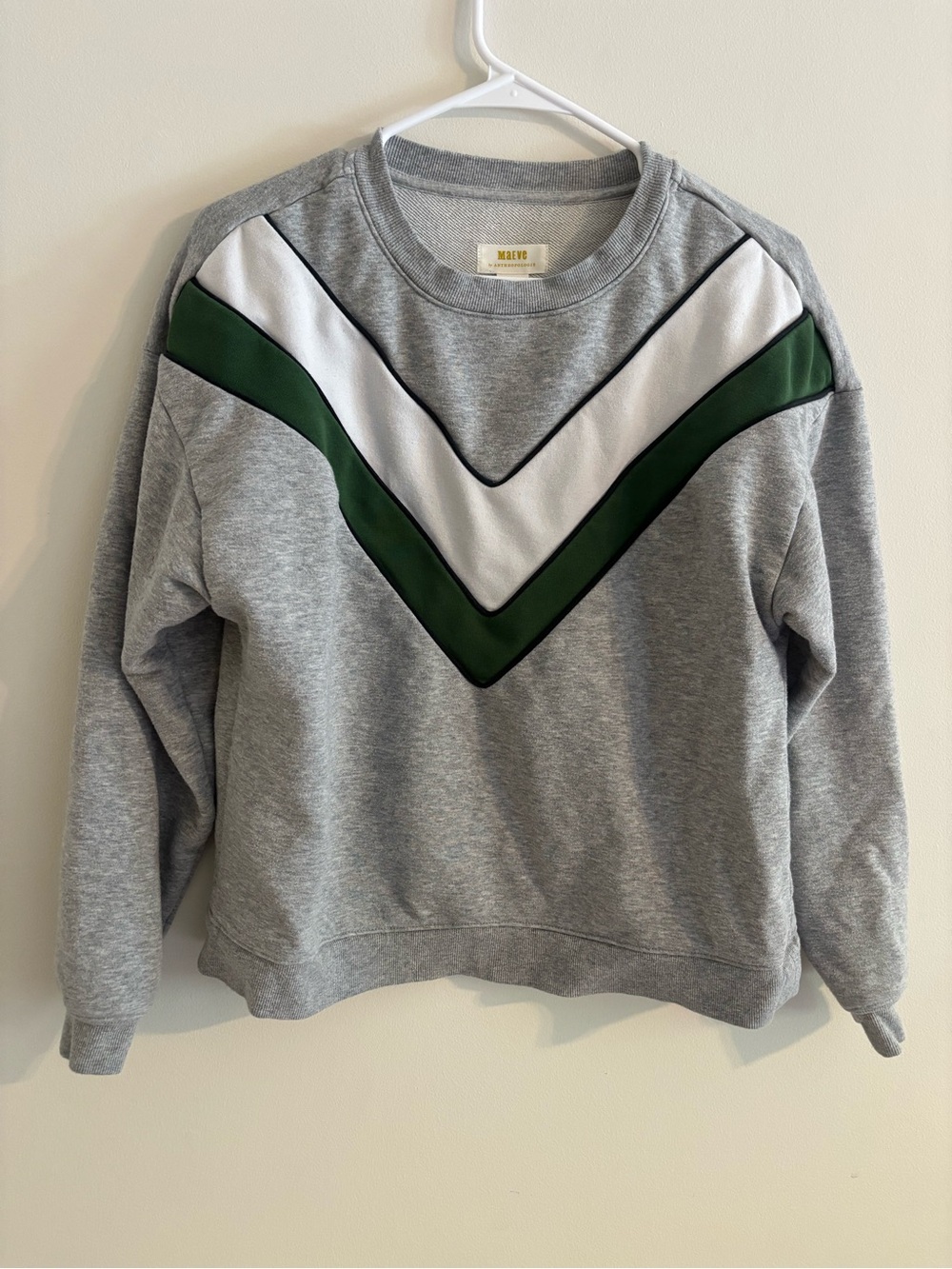 Anthropologie Maeve Gray Crewneck Sweatshirt Green & White Chevron Size Small